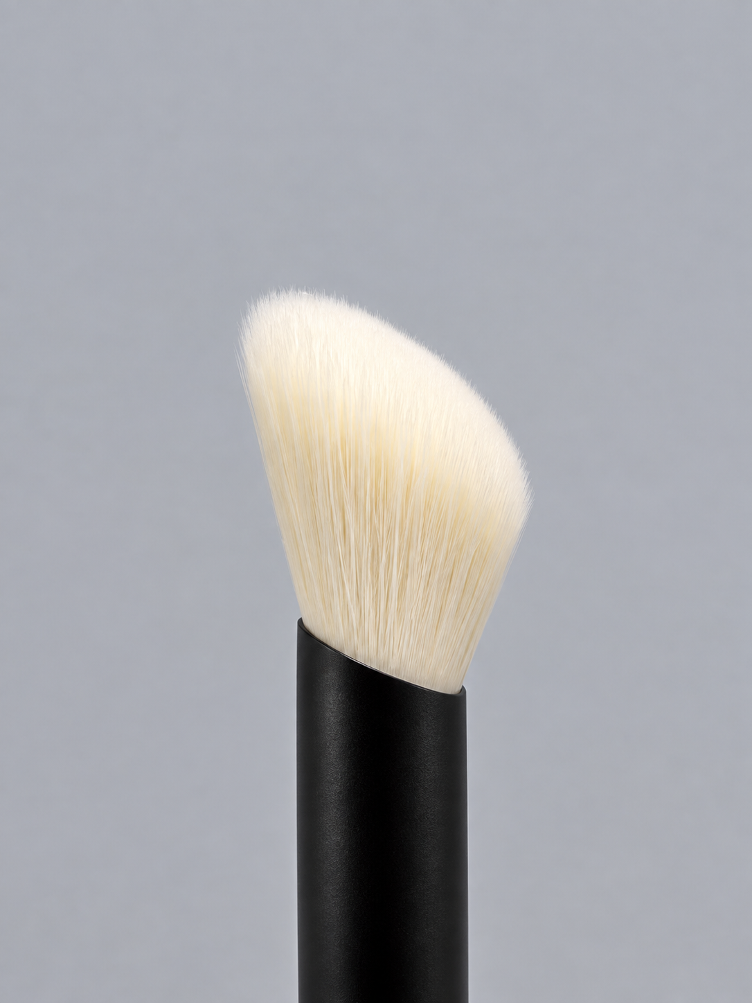 Maison James Detail Concealer Brush, Luxury Makeup Brush, Makeup Brush, Best Concealer Brush, eye shadow brush, contour brush